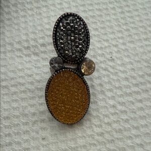 Elegant Gold and Silver Women's Ring